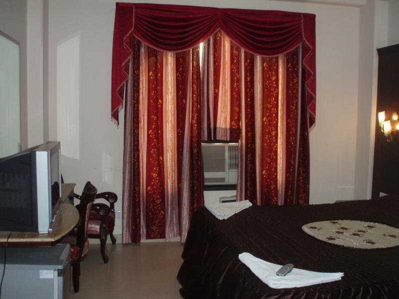 ניו דלהי Hotel Raunak International מראה חיצוני תמונה